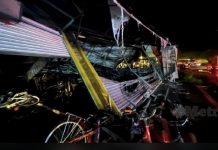 8 கடைகள் தீயினால் எரிந்து நாசமானது