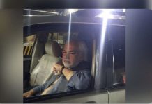 பாகிஸ்தானில் ராணுவத்தை விமர்சித்த பத்திரிகையாளரின் ஆடைகளை கிழித்து தாக்குதல்