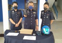 பொம்மை துப்பாக்கி ஏந்தி கடையில் கொள்ளையில் ஈடுபட்ட இரு சகோதரர்கள் கைது