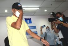 மொத்தம் RM27,600 லஞ்சம் பெற்றதாக சாலைப் போக்குவரத்துத் துறை பணியாளர் ஒருவர் மீது குற்றச்சாட்டு