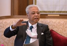 15-வது பொதுத்தேர்தலுக்கு அழைப்பு விடுக்குமாறு அம்னோவால் அழுத்தம் கொடுக்கப்பட்டது என்ற கருத்துக்கு பிரதமர் மறுப்பு