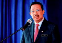 தலைமைச் செயலாளராக இருக்கும் முகமட் ஸுகியின் பதவிக்காலம் இரண்டு ஆண்டுகளுக்கு நீட்டிக்கப்பட்டுள்ளது