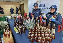 3.4 மில்லியன் ரிங்கிட் மதிப்புள்ள 30,000 லிட்டர் மதுபானங்களை சுங்கத்துறையினர் பறிமுதல் செய்தனர்