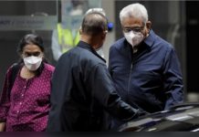 கோத்தபயவுக்கு வந்த சோதனை.. வெளியே தலை காட்ட கூடாதாம்.. நிபந்தனை விதிக்கும் தாய்லாந்து போலீசார்