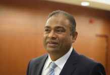 அப்துல் அஜீஸ் உடல்நிலை சரியில்லாமல் இருப்பதால், அவரது ஊழல் மற்றும் பணமோசடி வழக்கின் மேல்முறையீட்டு நீதிமன்றத்தின் தீர்ப்பு செப். 5 ஆம் தேதிக்கு ஒத்திவைப்பு