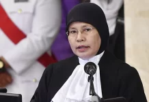 தலைமை நீதிபதியின் கணவரின் முகநூல் பதிவு தனிப்பட்ட கருத்து என போலீசார் தெரிவித்துள்ளனர்