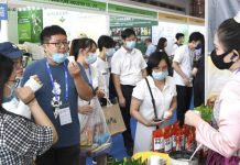 வெளிநாட்டினரை தொடாதீர்கள்…. நாட்டு மக்களுக்கு வேண்டுகோள் விடுத்த சீன தொற்றுநோயியல் அதிகாரி