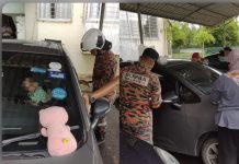 காரில் தனியாக சிக்கிய 16 மாத குழந்தை; தீயணைப்பு வீரர்கள் மீட்டனர்