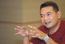 பணம் சம்பாதிக்க அரசியலுக்கு வரவேண்டாம் ; ரஃபிஸி.