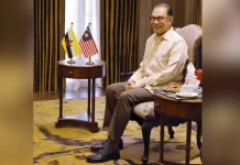 ‘Jangan bawa naratif fitnah, kasut itu hadiah Sultan Johor dua tahun lalu’