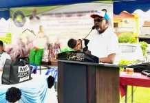 கைரி அம்னோவை பிரதிநிதித்துவப்படுத்துகிறார்: சிவராசா குற்றச்சாட்டு