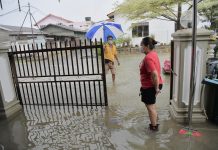 ஜோகூர் வெள்ளம்: பத்து பகாட்டை தவிர ஏனைய ஐந்து மாவட்டங்களில் வெள்ள நிலைமை மேப்பட்டுவருகிறது