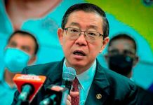 குவான் எங் GPS – அபாங் ஜொஹாரி ஆகியோரிடம் மன்னிப்பு கோரினார்