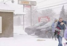 அமெரிக்காவில் பனிப்புயல்: 60க்கும் மேற்பட்டோர் உயிரிழந்துள்ளனர்