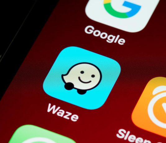 போக்குவரத்து விதிகளை மீறுபவர்களுக்கு உதவ Waze ஐ பயன்படுத்த வேண்டாம் என்று KL காவல்துறை பொதுமக்களை கேட்டுக்கொள்கிறது