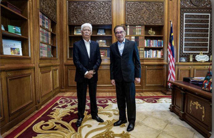 2F67400F-4DED-4018-AAA6-89219E042B8B