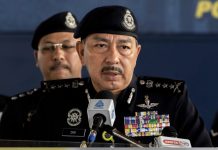 பட்டாசுகளை விற்பனை செய்வதற்கான அனுமதியைப் பெறுவதற்கான விண்ணப்பங்களுக்கு வரம்பு இல்லை