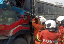 பூச்சோங் விபத்தில் இடிபாடுகளில் இருந்து லோரி ஓட்டுநர் மீட்கப்பட்டார்