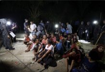 கிள்ளானில் நடத்தப்பட்ட அதிரடி சோதனையில் 61 சட்டவிரோத குடியேறிகள் கைது