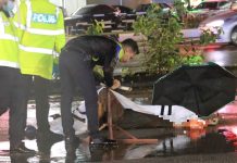 உணவு விடுதியின் முன் கத்திக்குத்துடன் இறந்து கிடந்த ஆடவர்