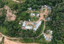 சிரம்பான் அருகே சட்டவிரோத குடியேற்றம் கண்டுபிடிப்பு ; கைக்குழந்தை உட்பட 32 வெளிநாட்டவர்கள் கைது