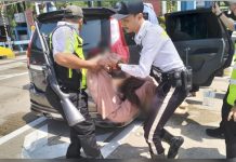 காரில் ஏற்பட்ட கேஸ் கசிவால் குடும்பம் சுயநினைவை இழந்துவிட்டதாக மகன் கூறுகிறார்