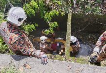 கோத்தா திங்கியில் மோட்டார் சைக்கிள் வாய்க்காலில் மோதி முதியவர் உயிரிழந்துள்ளார்