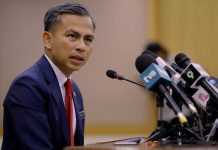 மலேசியாவில் கடந்த ஏழு ஆண்டுகளில் 2,200 ஊடக ஊழியர்கள் வேலை இழந்துள்ளனர் என்கிறார் ஃபாஹ்மி