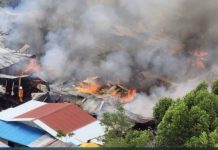 தீ விபத்தில் எரிந்து சாம்பலான 10 வீடுகள்