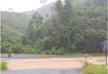 குவா மூசாங்கில் திடீர் வெள்ளம்