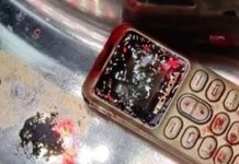 சகோதரருடன் வாக்குவாதம்; கைப்பேசியை விழுங்கிய பதின்ம வயது பெண்