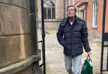 இங்கிலாந்தில் ஒரே வீட்டில் தங்கியிருந்த நபர் மரணம்; 2 ஆண்டுகளாக உடலை பிரீசரில் மறைத்து, இறந்தவரின் வங்கி அட்டையை பயன்படுத்திய நபர் கைது