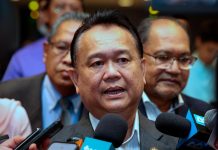 12 நெடுஞ்சாலை குத்தகையாளர்கள் திறந்த சுங்கக் கட்டண முறையை செயல்படுத்த ஒப்புதல் – பொதுப்பணி அமைச்சர்