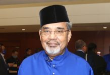 அம்னோவைவிட்டு இடைநீக்கம் செய்யப்பட்டிருந்தாலும், மாநிலத் தேர்தலில் வேறொரு கட்சியைப் பிரதிநிதித்துவப்படுத்தப் போவதில்லை என்கிறார் தாஜுடின்