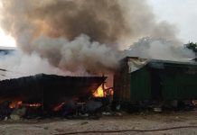 தீயில் பட்டறை அழித்ததோடு வாகனங்களும் சேதம்