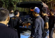 காரில் இறந்த நிலையில் இருந்த மூதாட்டி