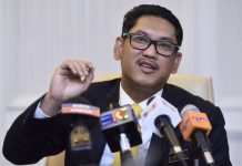 தன் மீது பாலியல் குற்றச்சாட்டு கூறிய பெண் மீது அஹ்மத் ஃபைசல் அசுமு போலீஸ் புகார்