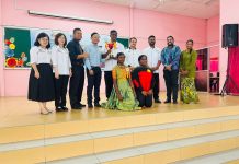 பத்தாங் பாடாங் மாவட்ட சீன, தமிழ்ப்பள்ளிகளுக்கு இடையிலான தேசியமொழி போட்டிகள் ; அதிக புள்ளிகளைப் பெற்று கிண்ணத்தை வென்றது பீக்காம் தோட்டத் தமிழ்ப்பள்ளி