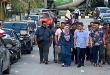 அஸ்மின்அலி சுங்கை கிளாங்கில் வாக்களித்தார்