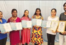 கூலாய் மாணவர்கள் கின்னஸ் சாதனை