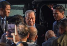 RM232.5 மில்லியன் ஊழலுடன் சம்மந்தப்பட்ட குற்றச்சாட்டுகளிலிருந்து முஹிடின் விடுவித்து விடுதலை