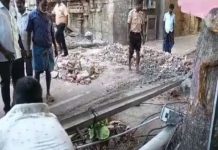 ஸ்ரீரங்கம் கோவிலில் கிழக்கு கோபுரச் சுவர் இடிந்து விழுந்தது – பக்தர்கள் அதிர்ச்சி