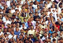 மலேசியாவில் இனப் பாகுபாடு: இந்துக்கள் அதிகம் பாதிக்கப்படுகின்றனர்.