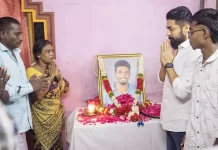 ரசிகர் வீட்டிற்கு நேரில் சென்று அஞ்சலி செலுத்திய சூர்யா