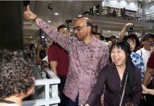 சிங்கப்பூர் அதிபரானார் தர்மன் சண்முகரத்தினம்