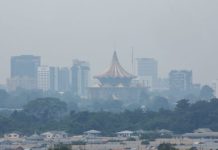 கூச்சிங், ஸ்ரீ அமான், செரியான் ஆகிய இடங்களில் காற்று மாசடைவு