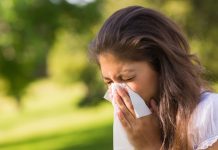 தும்மலை அடக்கி வைப்பவரா நீங்க? இனிமே அந்த தப்ப பண்ணாதீங்க…