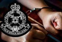 Hentak pintu kereta dengan topi keledar ‘Rider’ ditahan