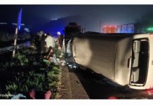 கார் – வேன் மோதல்; குழந்தை உள்ளிட்ட இருவர் மரணம்