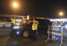 கார்களில் அதிகமான tinted செய்தால் அபராதம் சிறைத்தண்டனை விதிக்கப்படும்